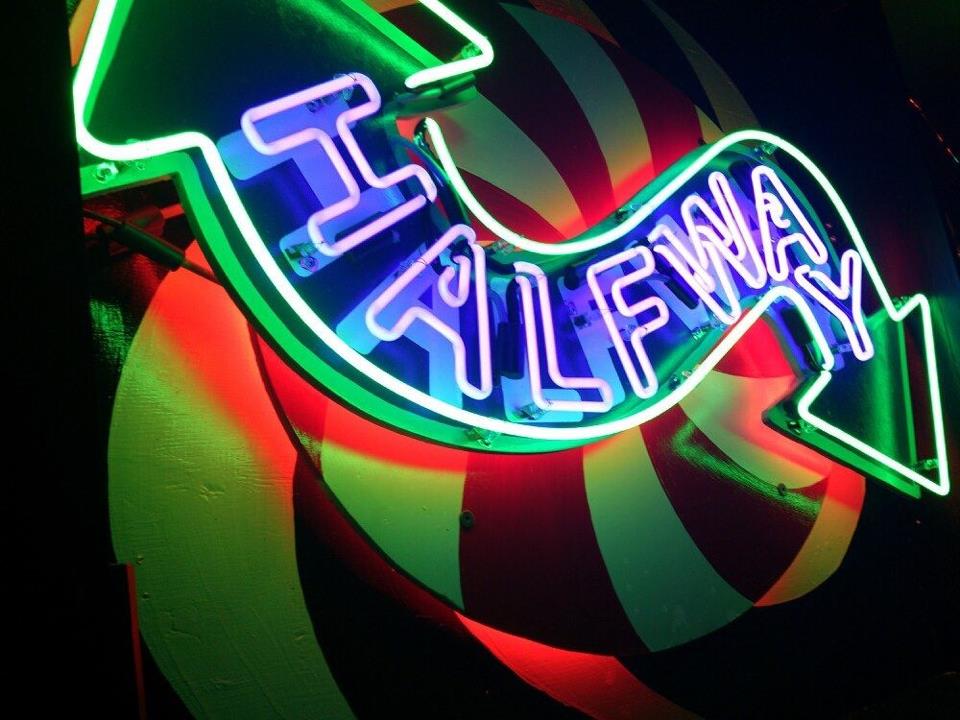 67308_389493704482115_1981722675_n